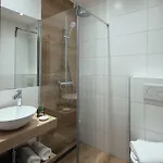 Auszeit Velden 3* 벨덴암워스에르시